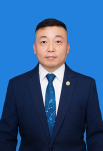 张浩程
高中地理教师
中国人民大学管理学学士，在北京、安徽从教多年。教育理念先进，视野开阔；教学经验丰富，课堂气氛激情活跃，善于启发学生思维；班级管理成绩突出，促进学生多维发展，立体成长。多次评为“优秀班主任”。