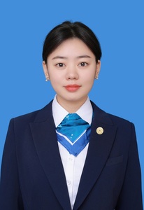 龚珊
高中语文教师
汉语言文学专业，学校骨干教师。连续多年带高三，教授的高三学生在广元二诊中，曾荣获全市第二、第六的成绩。因教学工作突出，曾获得学校最受欢迎教师、质量优秀教师等荣誉。教授高三毕业生多人考入985、211大学。