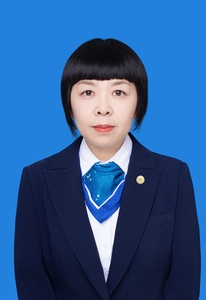 赵芹
高中数学高级教师
集团清北教师。毕业于四川师范大学数学系，理学学士。2023年7月以前在四川省三台中学任教，从教多年，多次被评为优秀教师，先进教育工作者，优秀指导教师，近年有两人进入清华、北大！在师生中享有极高的口碑！